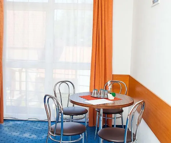 Πανσιόν Centrum 3*